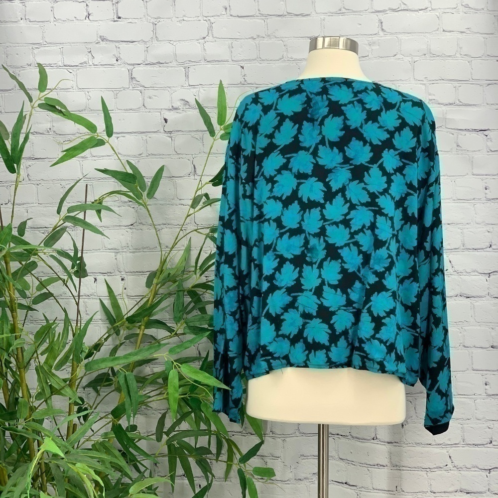 🎉Reversible Black & Turquoise Leaf Pattern Jacket - Picture 3 of 4